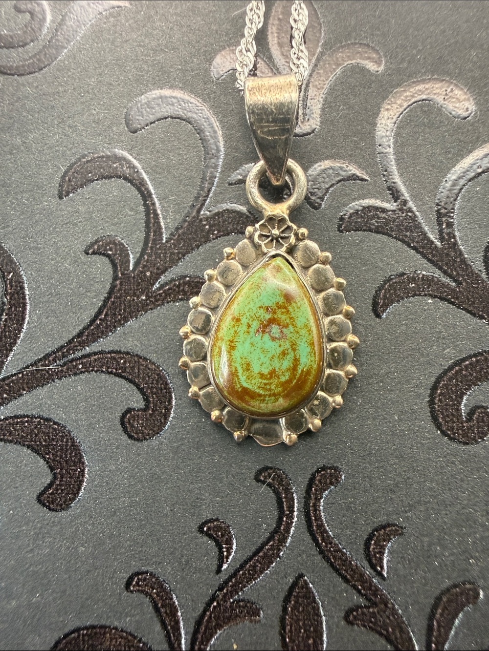 925 Sterling Silver Green Turquoise Teardrop Stone Pendant Necklace 18”